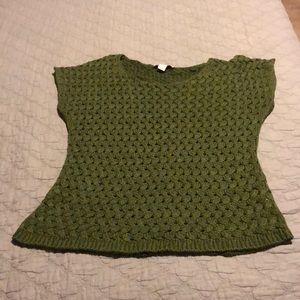 Short sleeve sweater